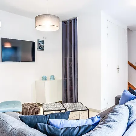 Holiday home Maison D'architecte Centre Jardin, Climatisation, Parking 5 P Tours