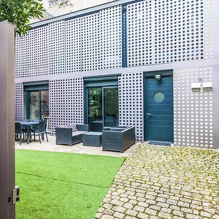 Maison D'architecte Centre Jardin, Climatisation, Parking 5 P *