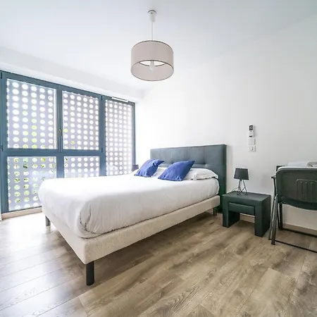 Maison D'architecte Centre Jardin, Climatisation, Parking 5 P * Tours