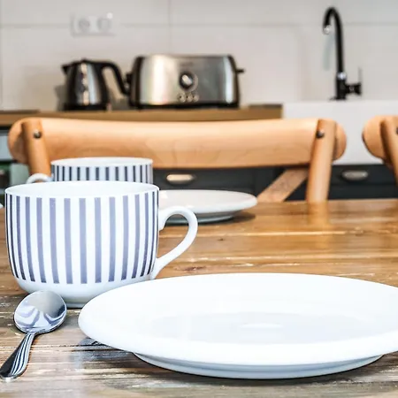 Maison D'architecte Centre Jardin, Climatisation, Parking 5 P *