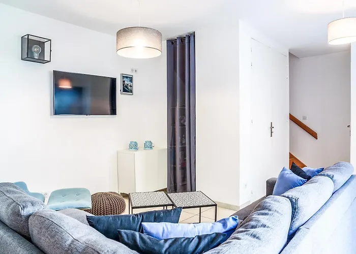 Tatil Evi Maison D'architecte Centre Jardin, Climatisation, Parking 5 P Tours