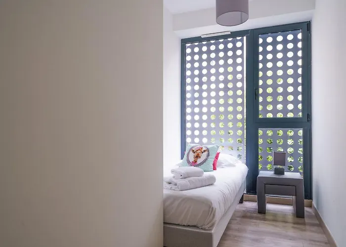 Tatil Evi Maison D'architecte Centre Jardin, Climatisation, Parking 5 P *